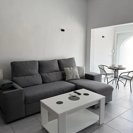 Holiday home Casa Lanuza Alicante